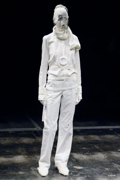 Look 9